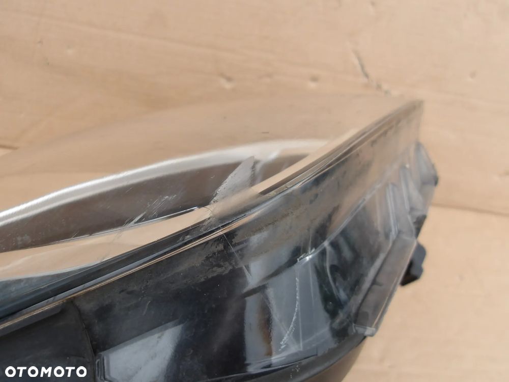 LAMPA PRAWY PRZOD HYUNDAI I10 II 92102-B9000 - 18