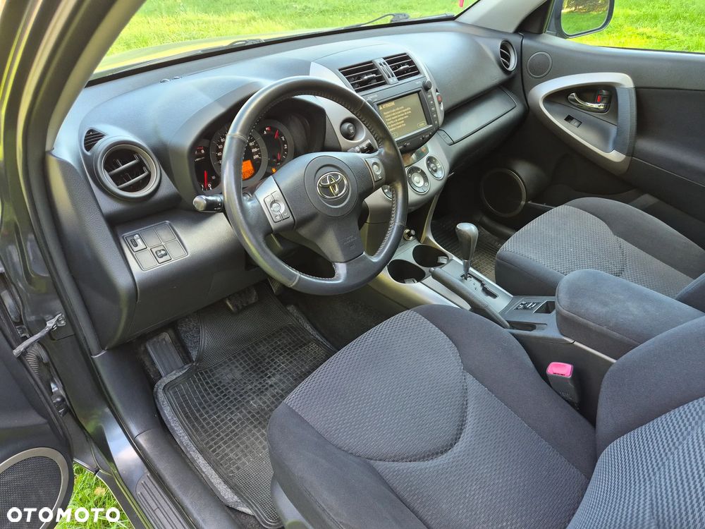 Toyota RAV4 2.0 4x4 Automatik Sol - 34