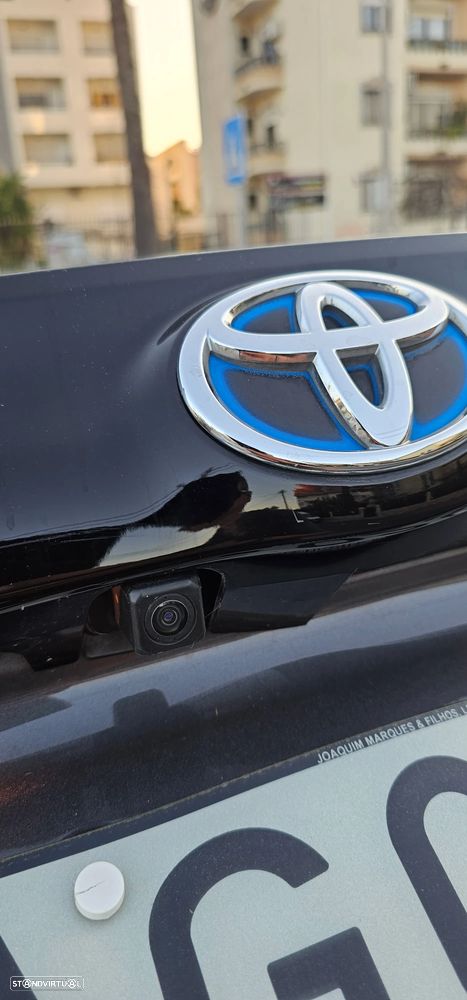 Toyota Yaris 1.5 HDF Comfort Plus - 21