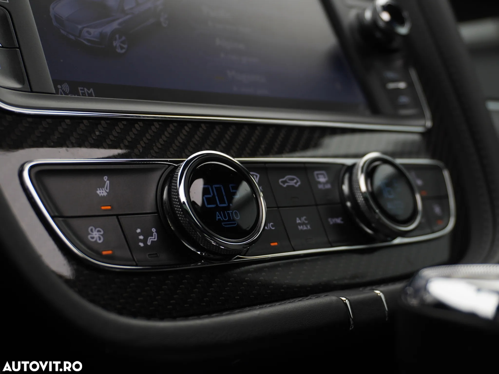 Bentley Bentayga - 23
