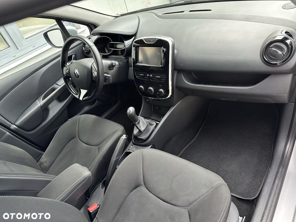 Renault Clio - 7