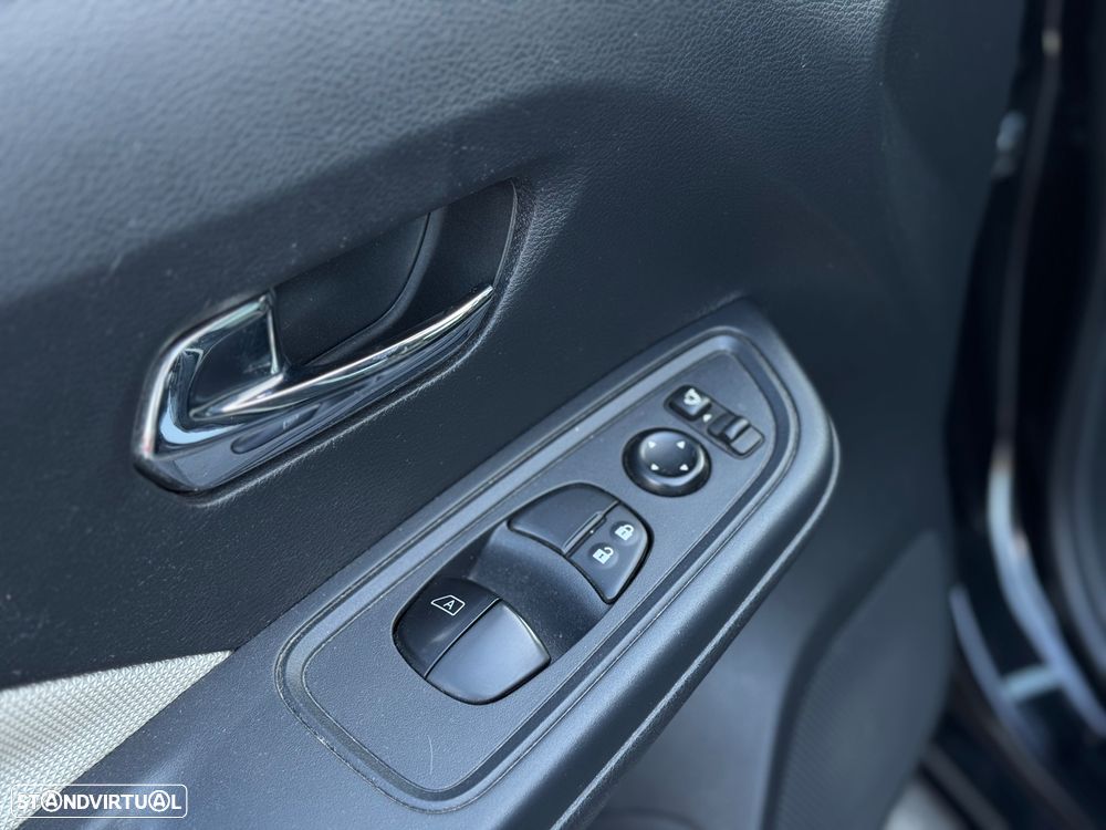 Nissan Micra 1.5 dCi N-Connecta - 21