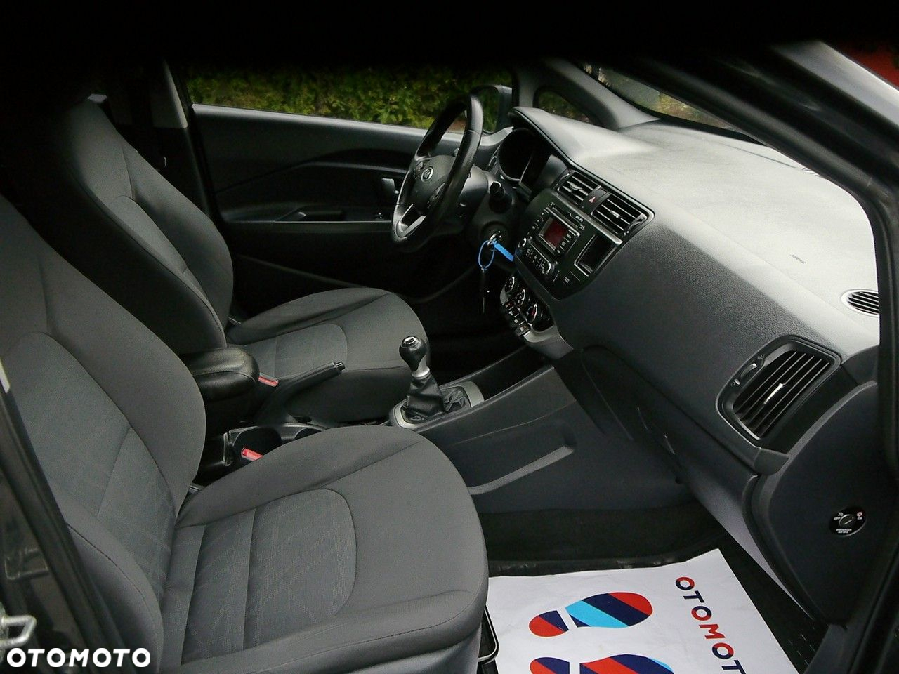 Kia Rio - 27