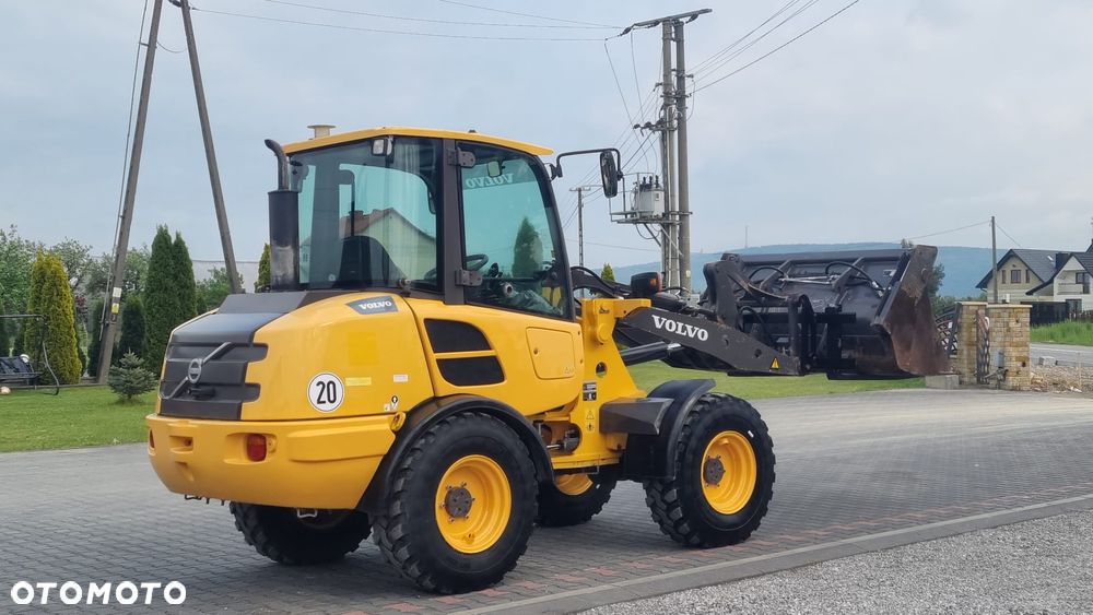 Volvo L25F/ 2635Mth/ Maszyna sprowadzona/ - 6