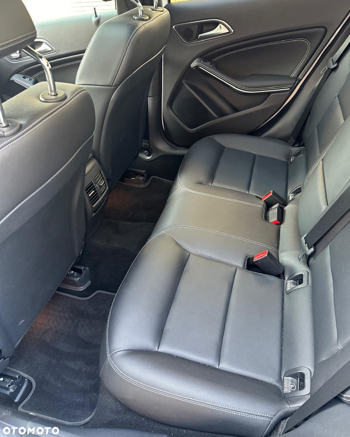 Mercedes-Benz GLA 250 4-Matic - 15