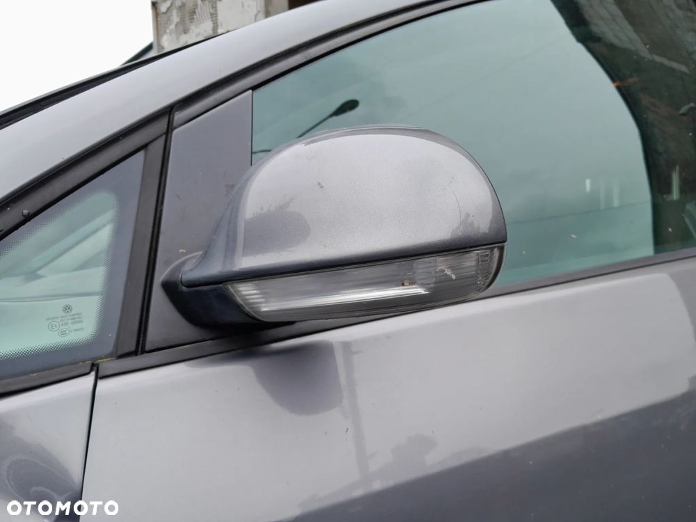 Lusterko zewnętrzne lewe VW Golf V Plus + 04-08r. LA7T - 3