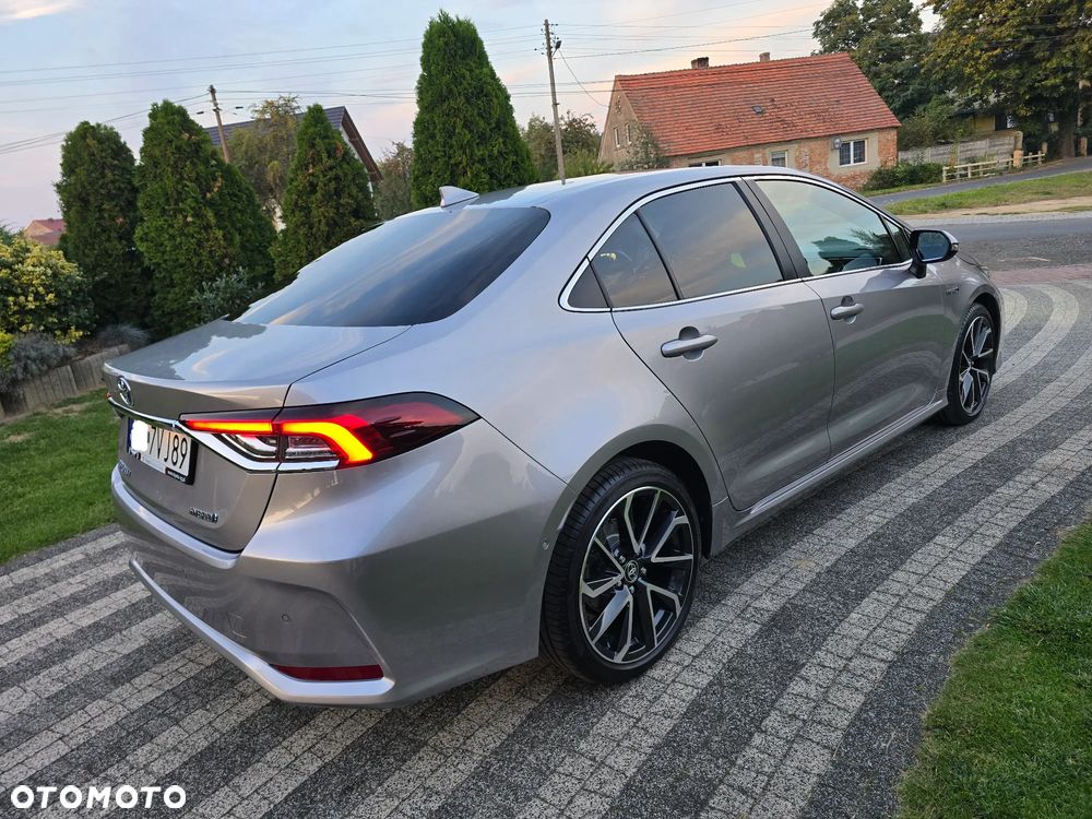 Toyota Corolla 1.8 Hybrid Executive - 36