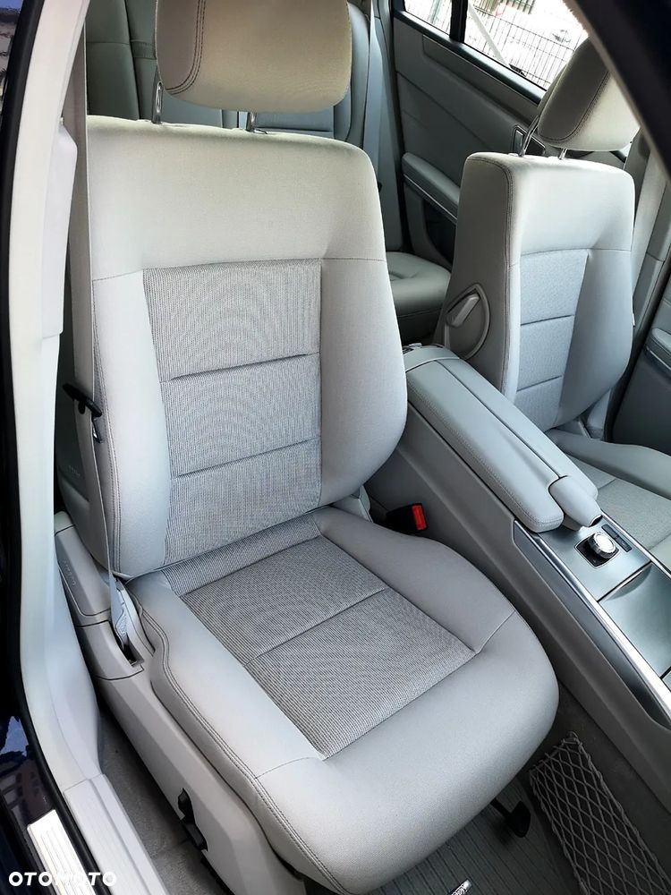 Mercedes-Benz Klasa E 200 7G-TRONIC Edition - 28