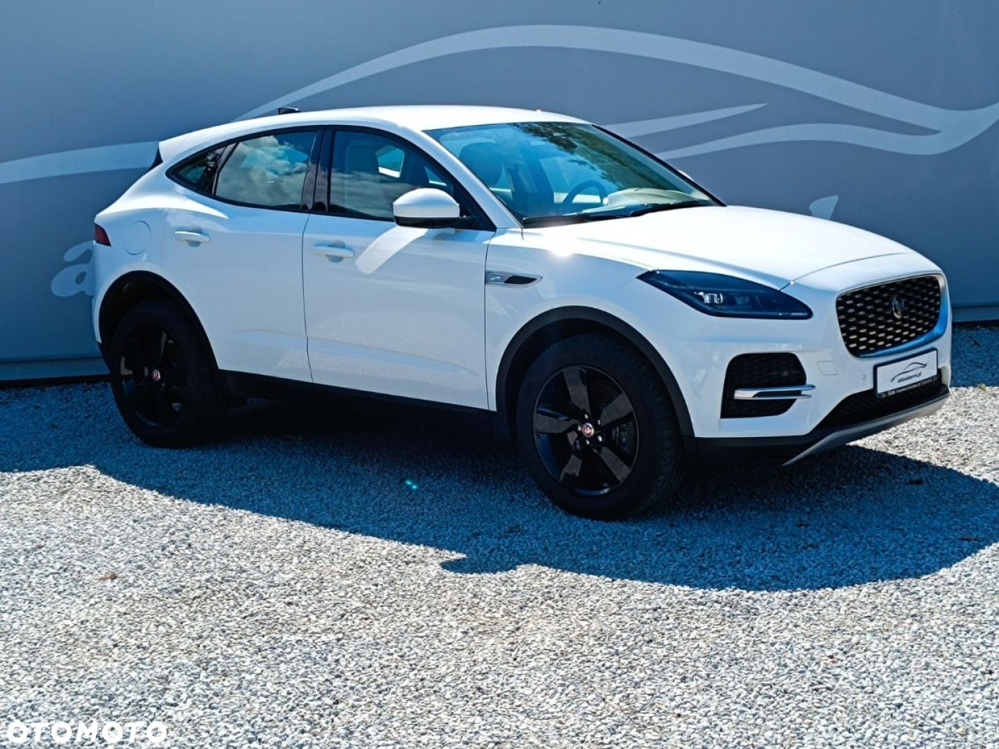 Jaguar E-Pace - 16