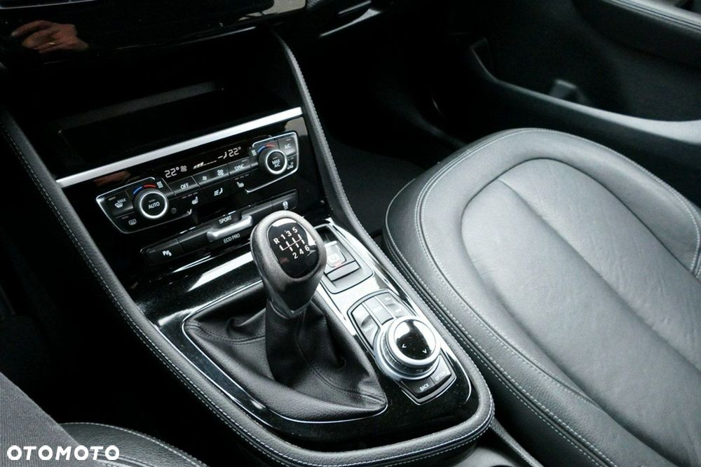 BMW Seria 2 216d Luxury Line - 28