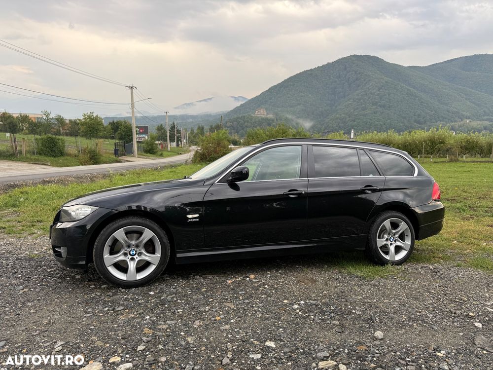 BMW Seria 3 320d xDrive DPF Touring Aut. - 6