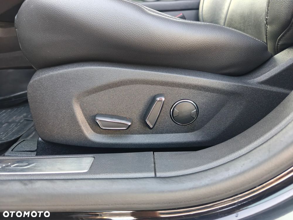 Ford Mondeo - 22