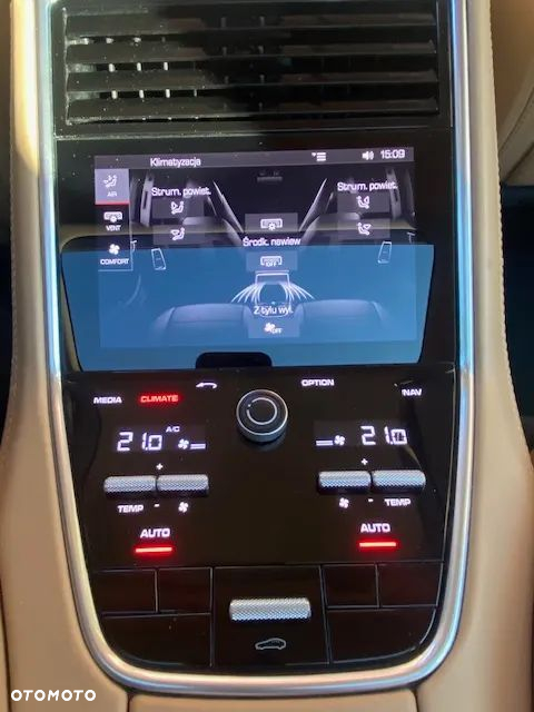 Porsche Panamera 4 E-Hybrid - 19