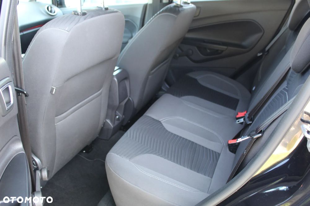 Ford Fiesta 1.0 EcoBoost Titanium - 29
