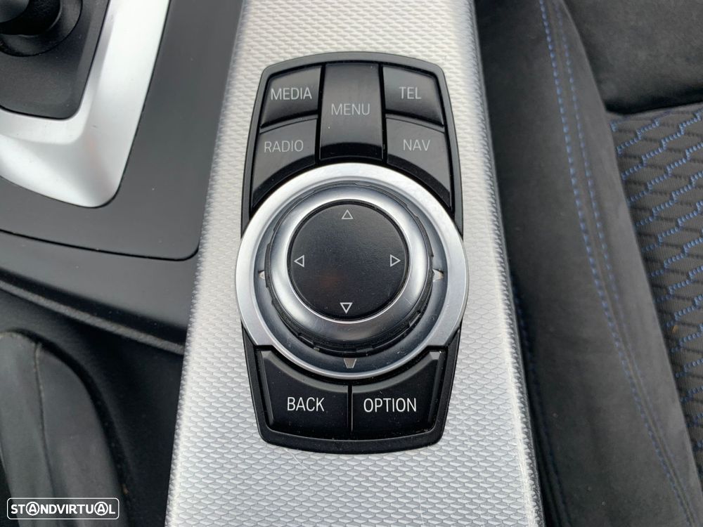 BMW 320 d Auto Pack M - 34
