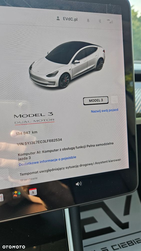 Tesla Model 3 - 32