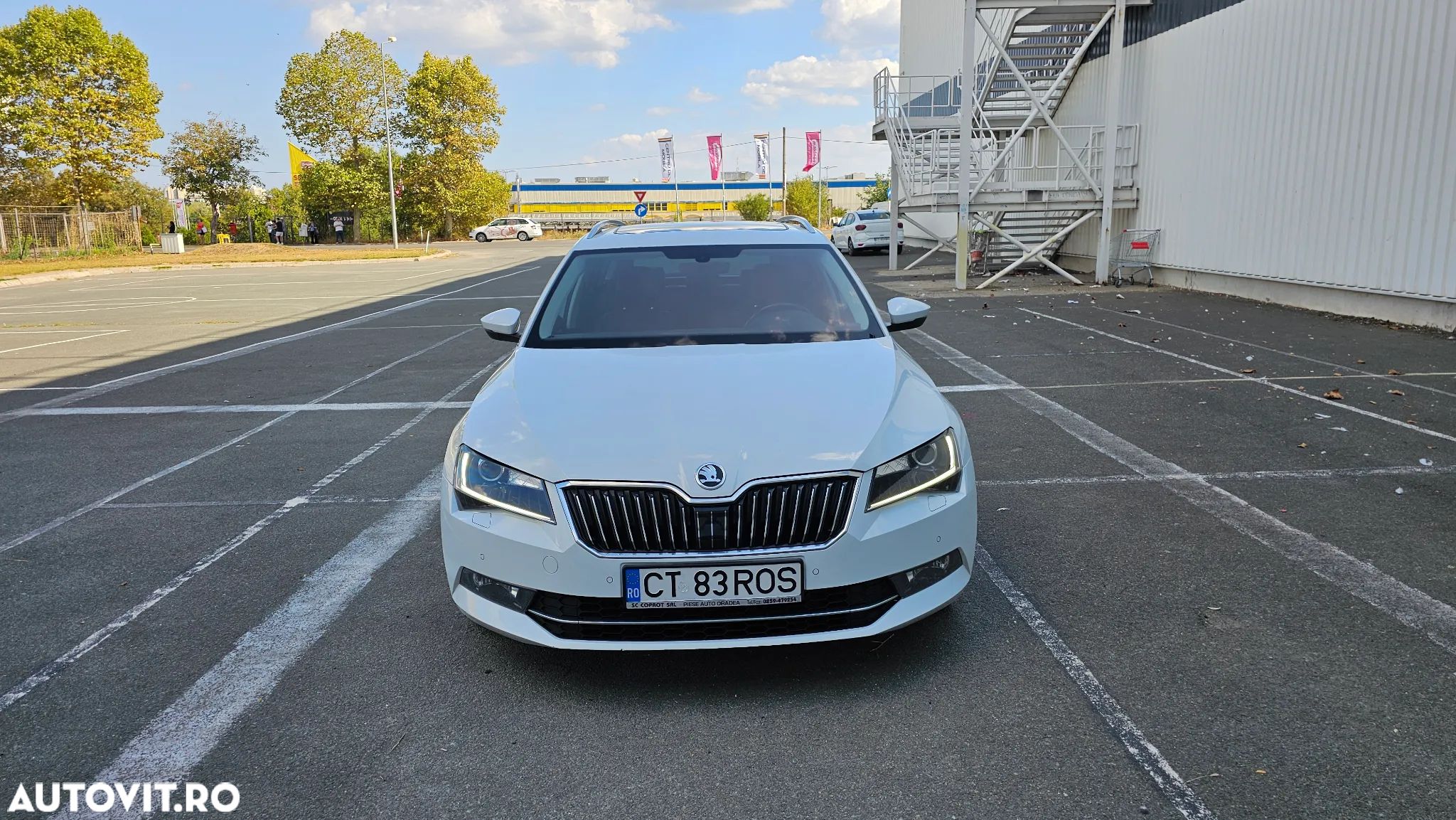 Skoda Superb 2.0 TDI DSG L&K - 1