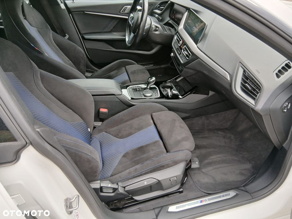 BMW Seria 2 218d GT M Sport - 25