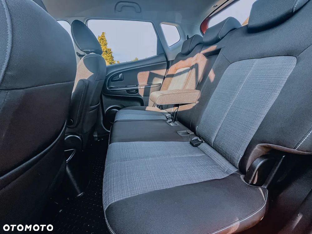 Kia Venga 1.4 CRDi M - 19