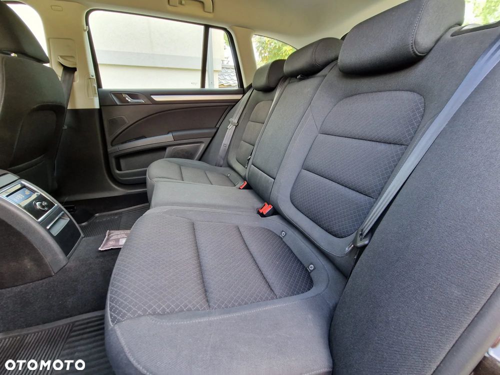 Skoda Superb 2.0 TDI Active - 10