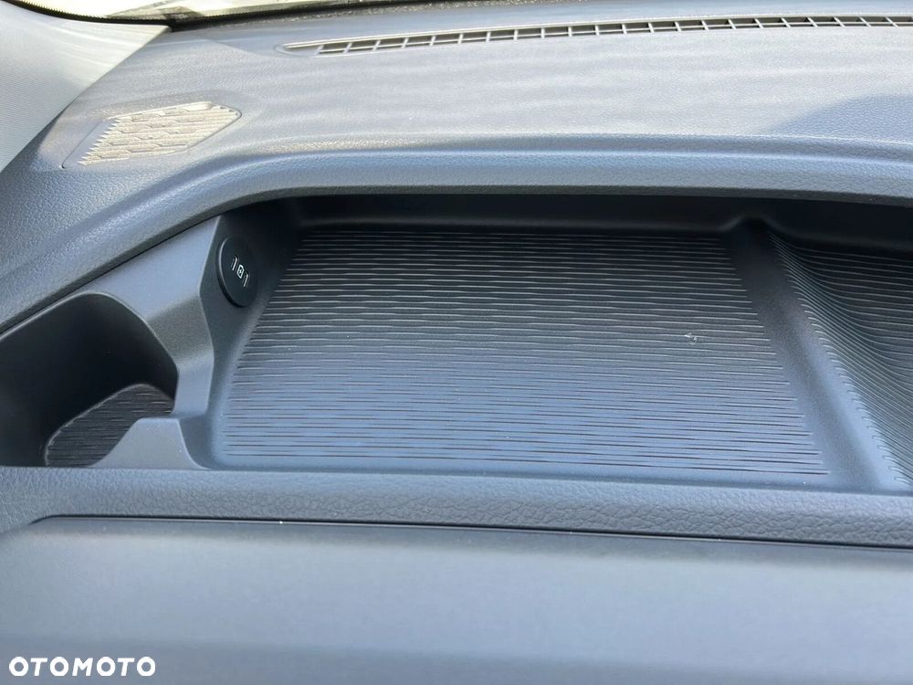 Volkswagen Caravelle 2.0 TDI L2 Edition - 37