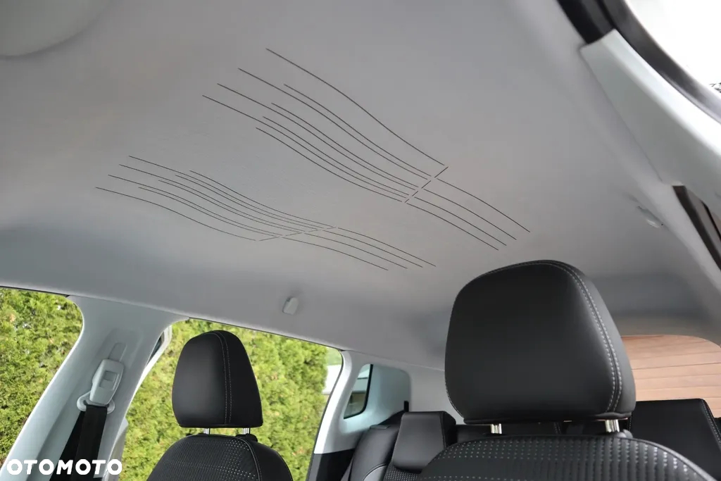 Peugeot 2008 1.2 Pure Tech Allure S&S - 20