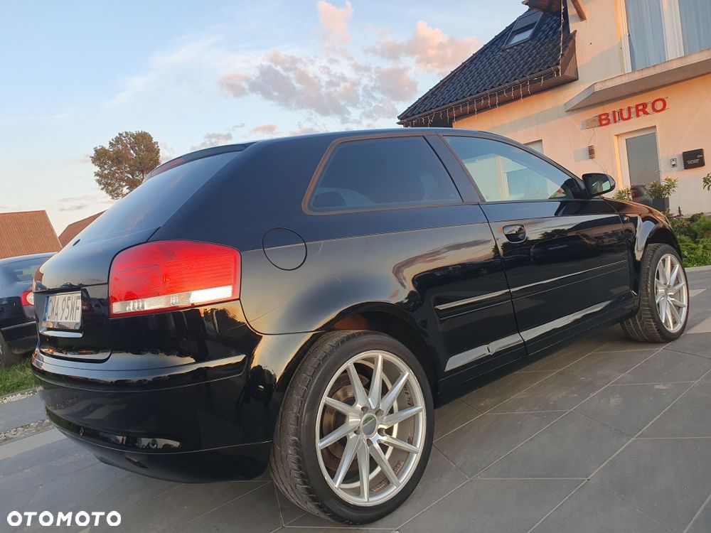 Audi A3 Sportback - 2