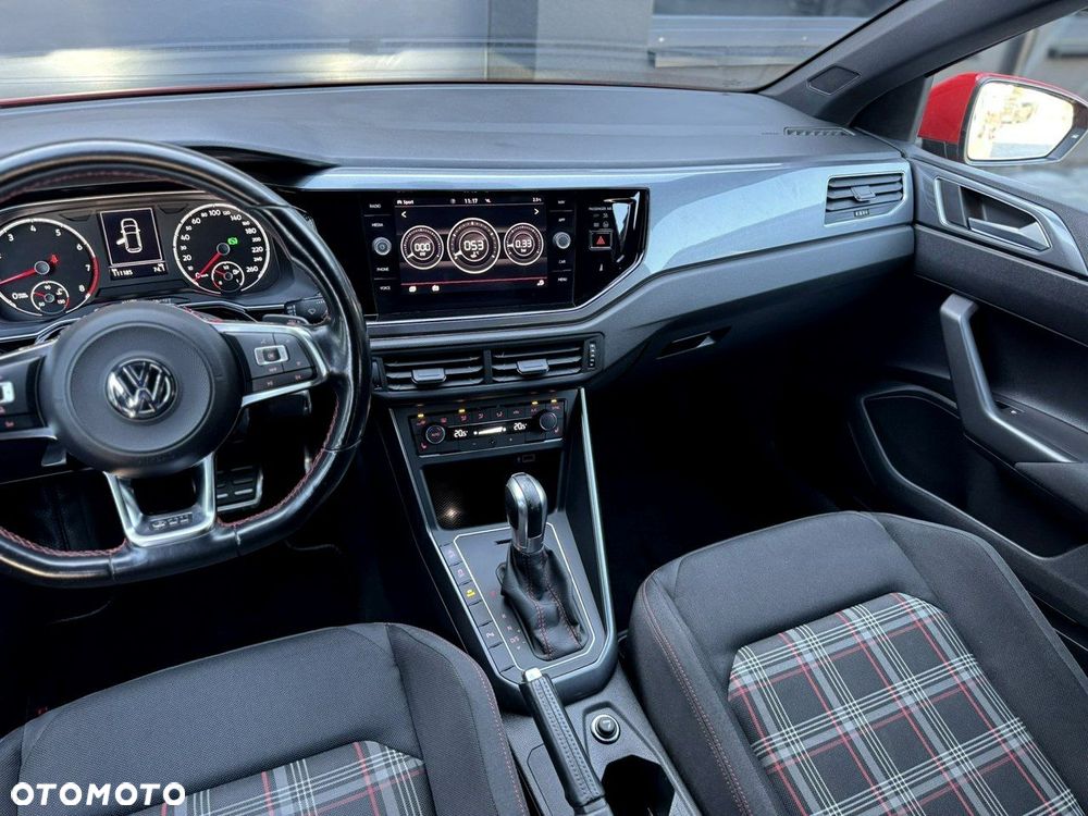 Volkswagen Polo - 19