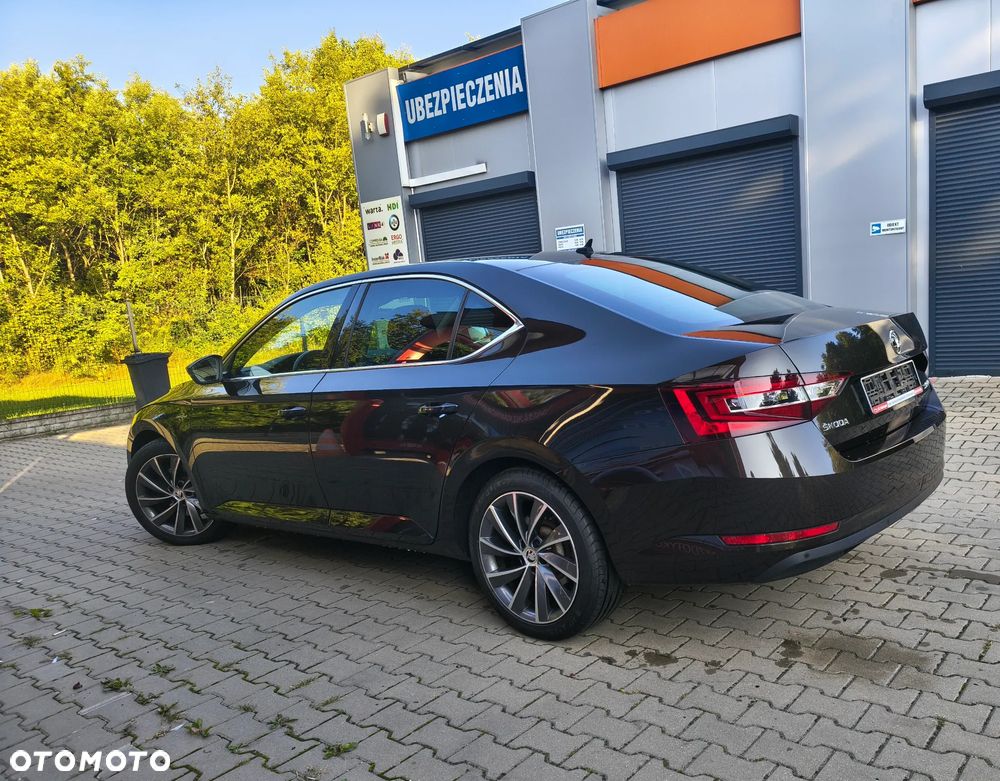 Skoda Superb 2.0 TDI L&K DSG - 4