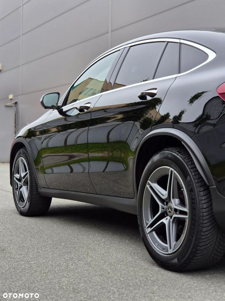 Mercedes-Benz GLC 200 4Matic 9G-TRONIC AMG Line Plus - 31