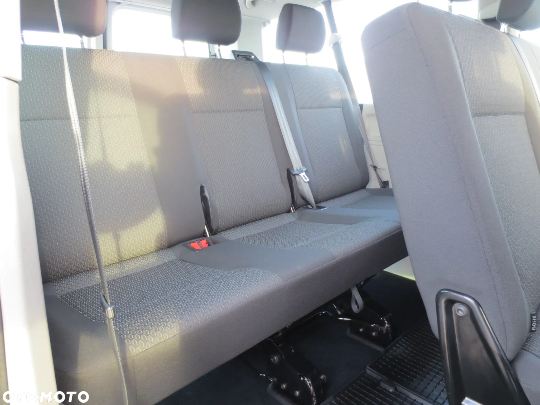 Volkswagen Caravelle 2.0 TDI L2 Trendline - 6
