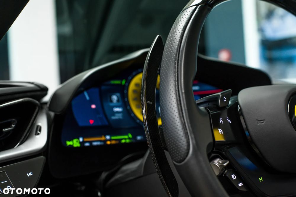 Ferrari SF90 Spider - 28