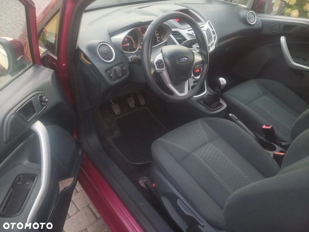 Ford Fiesta 1.4 Titanium - 10