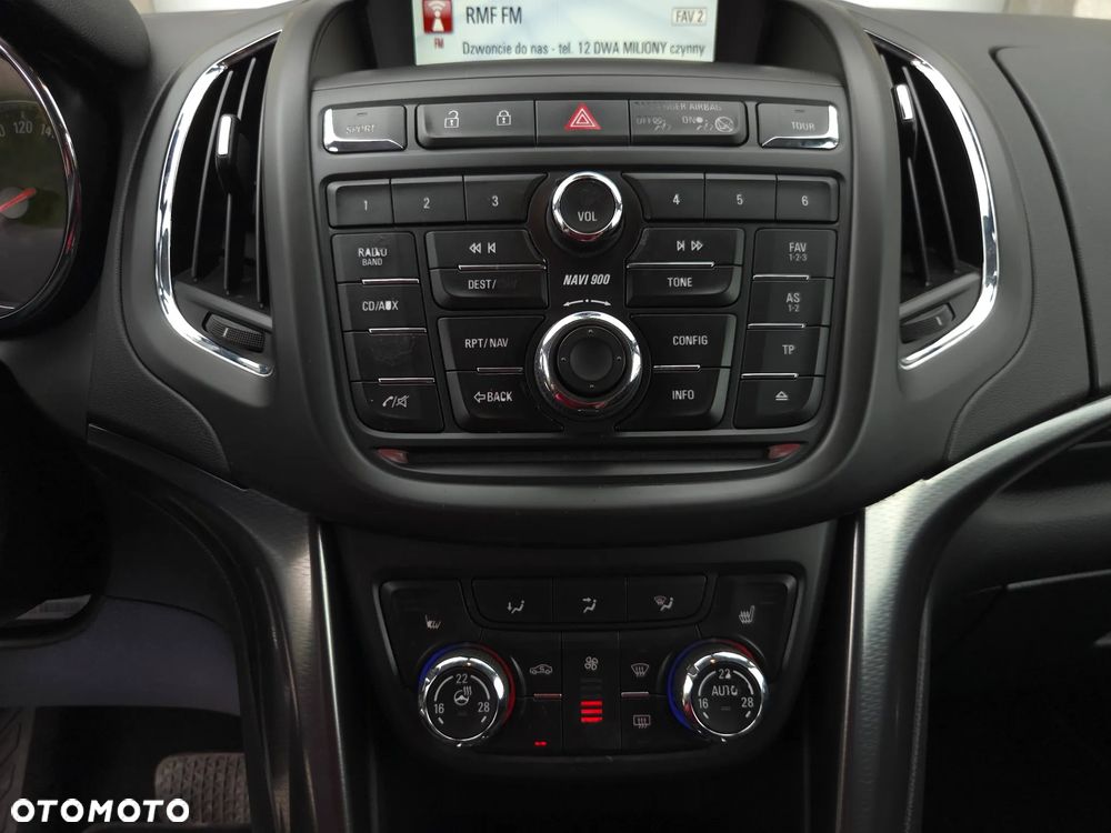Opel Zafira Tourer 1.4 Turbo Automatik Business Innovation - 29