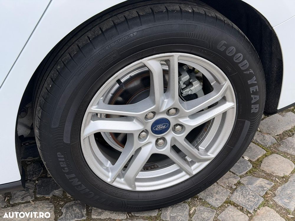 Ford Focus 1.0 EcoBoost MHEV Titanium - 36