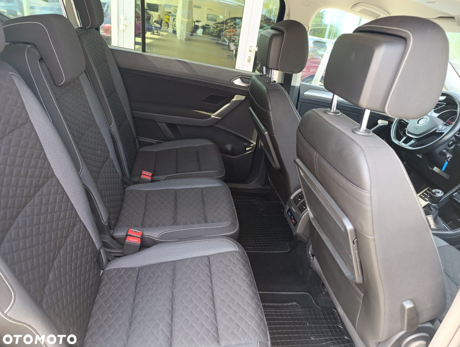 Volkswagen Touran 1.6 TDI BMT SCR Trendline - 20