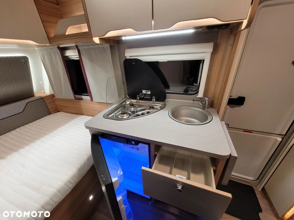 Weinsberg CARATWO 390, DMC 1200, 2022r. przedsionek - 10