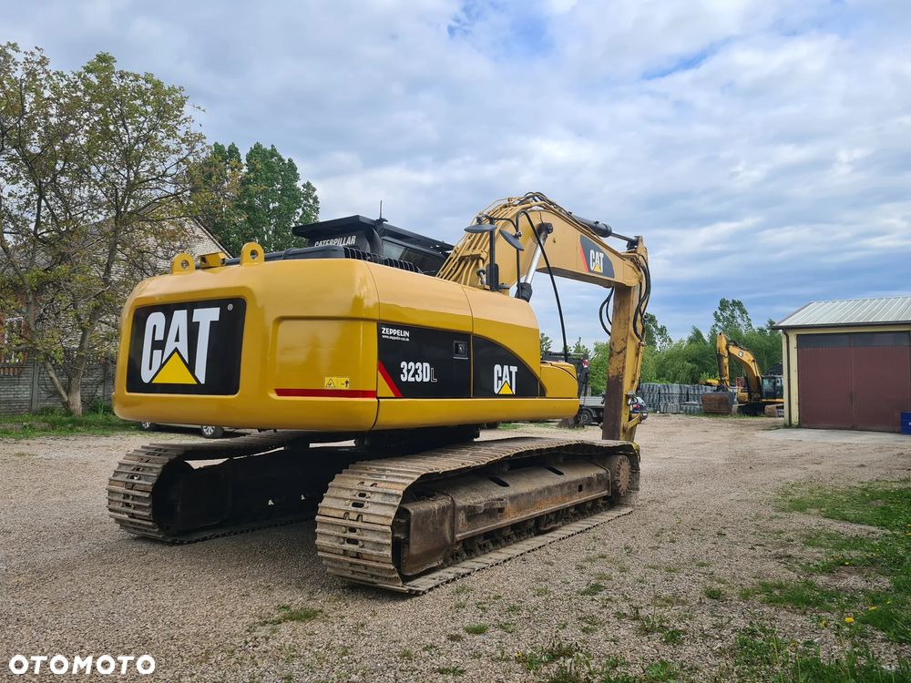 Caterpillar 323 D - 5