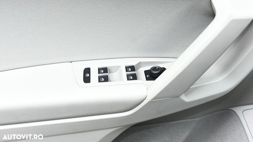 Volkswagen Tiguan Allspace 2.0 TDI SCR DSG Comfortline - 23