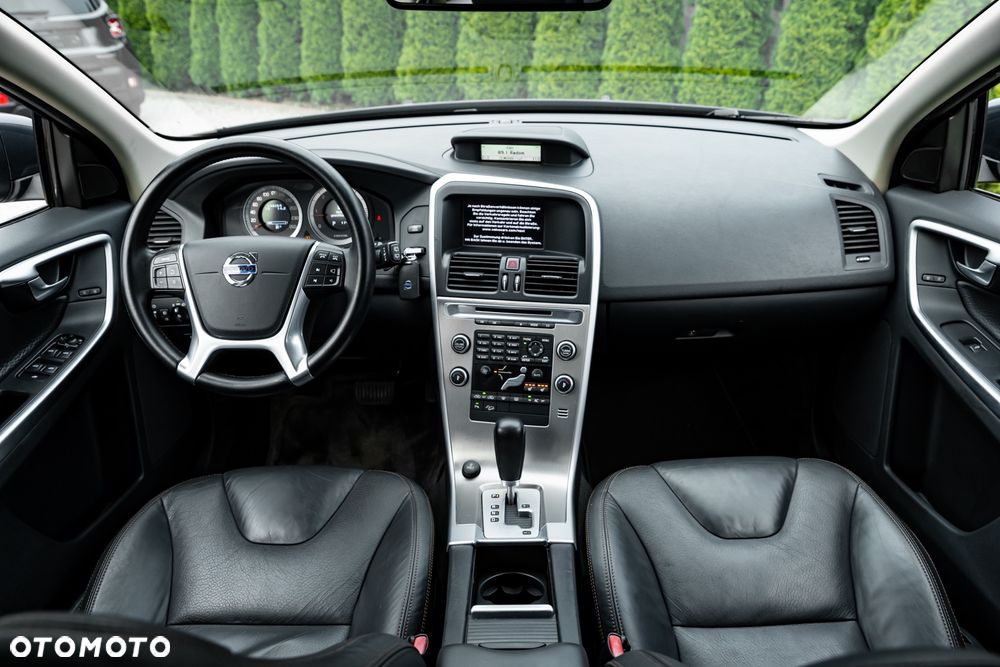 Volvo XC 60 2.4D AWD - 25