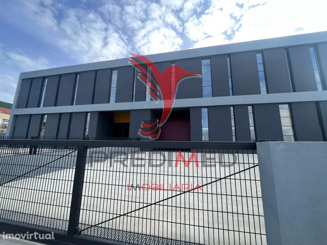 ARRENDAR Armazéns novos zona industrial de Frielas, Lisboa - Grande imagem: 2/15