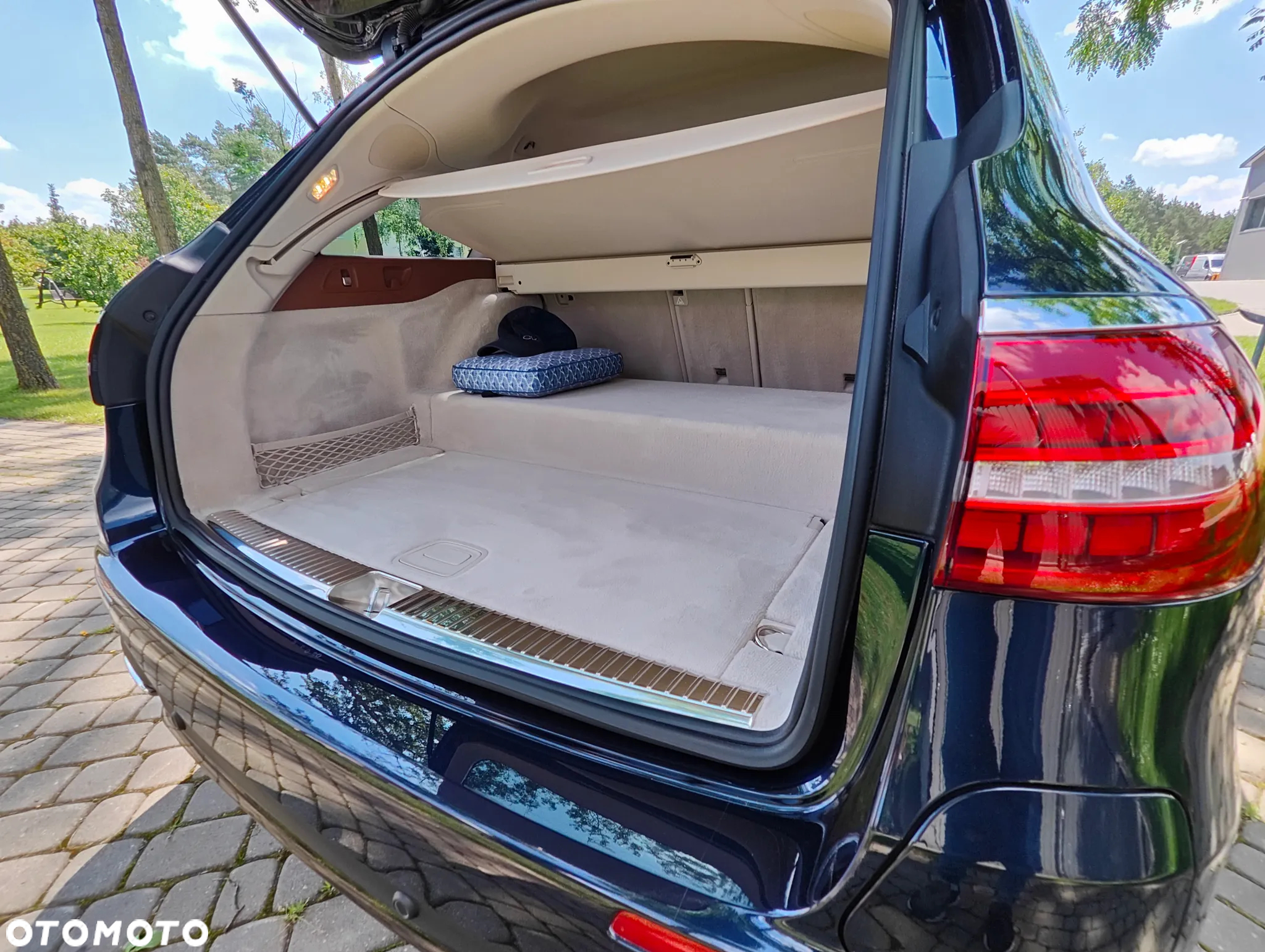 Mercedes-Benz Klasa E 300 d 9G-TRONIC - 19