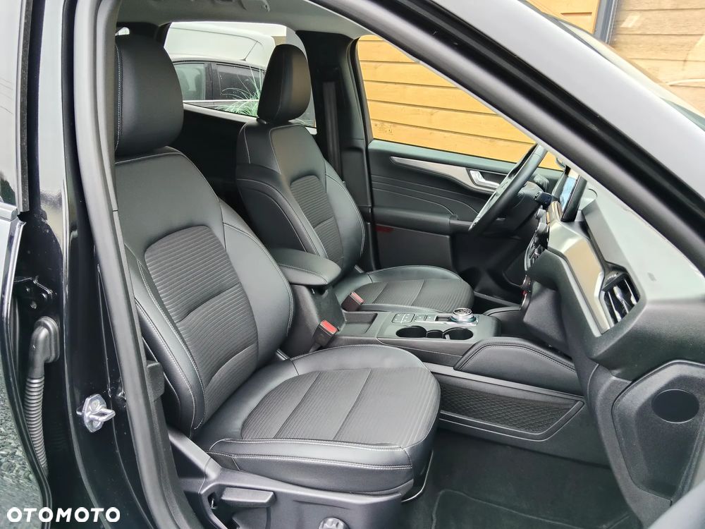 Ford Kuga 2.0 EcoBlue 4x4 TITANIUM X - 25