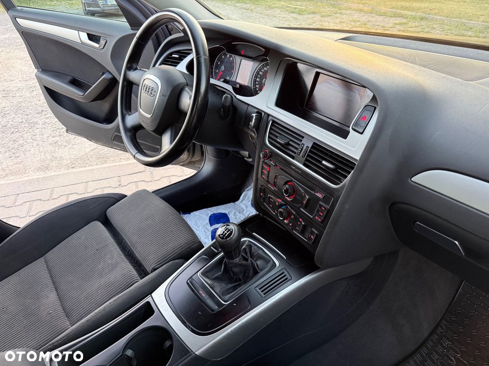 Audi A4 Avant 1.8 TFSI Attraction - 11