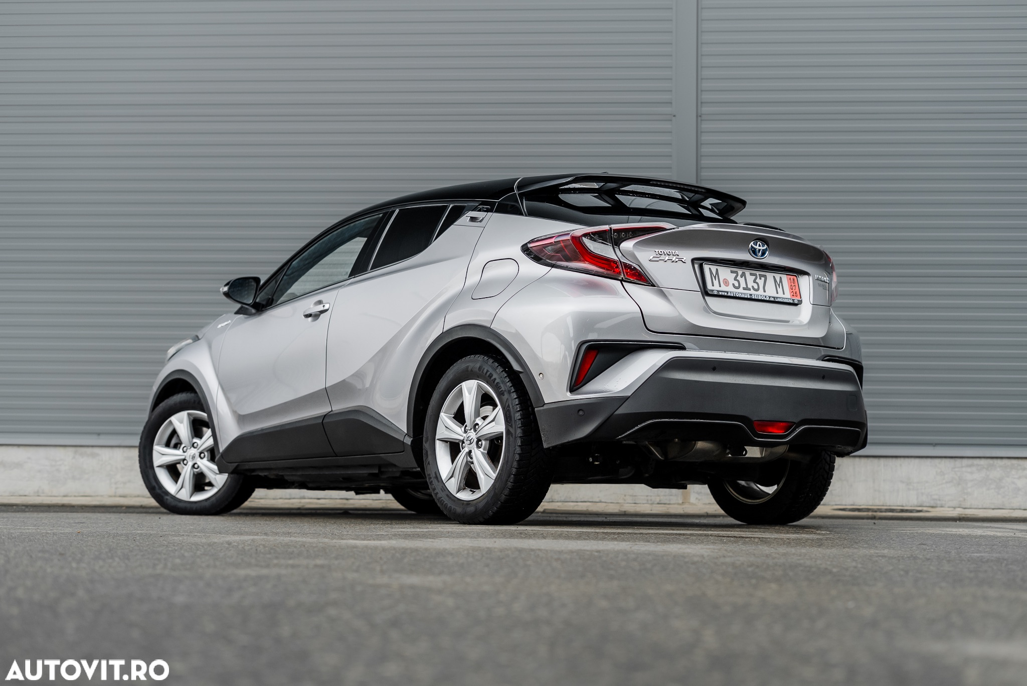 Toyota C-HR Hybrid Lounge - 7
