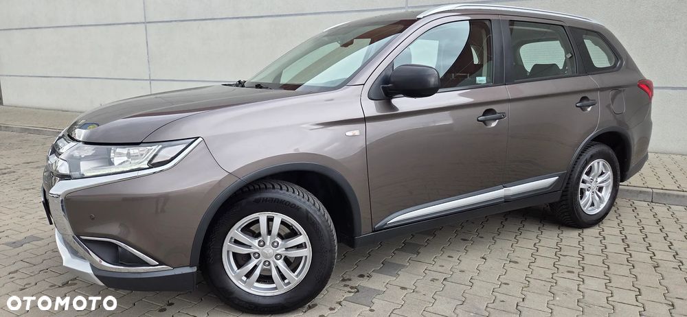 Mitsubishi Outlander 2.0 City Style 2WD - 4