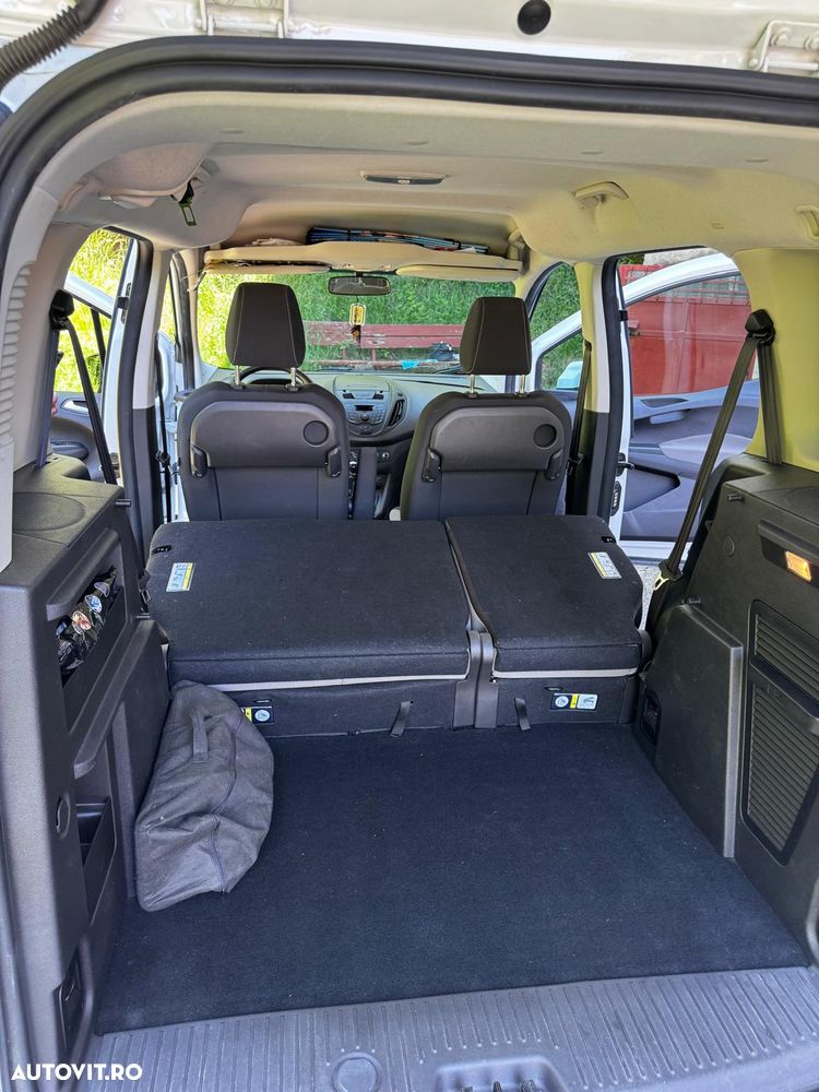 Ford Tourneo Courier 1.0 EcoBoost Trend - 14