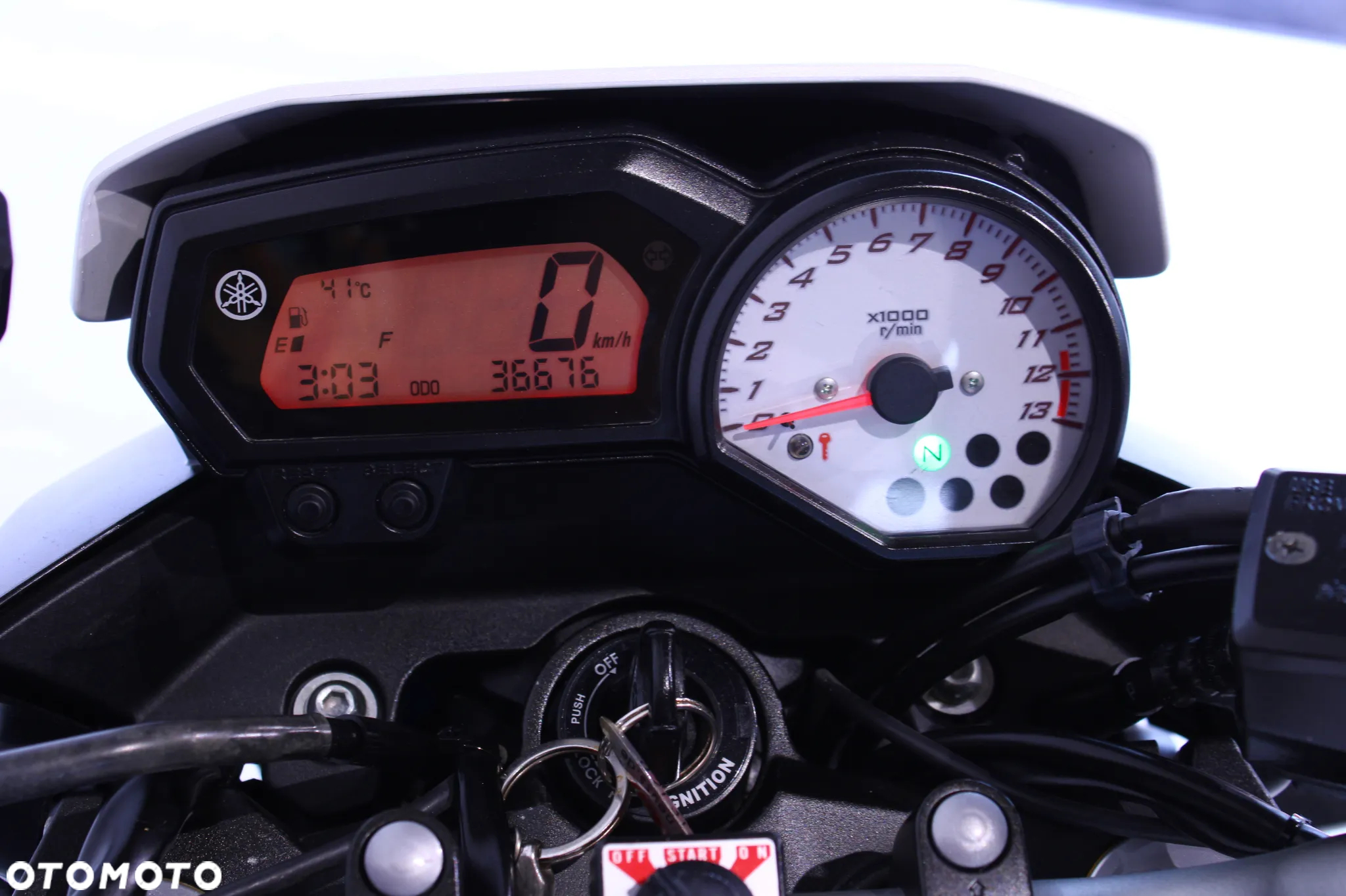 Yamaha FZ8 - 7