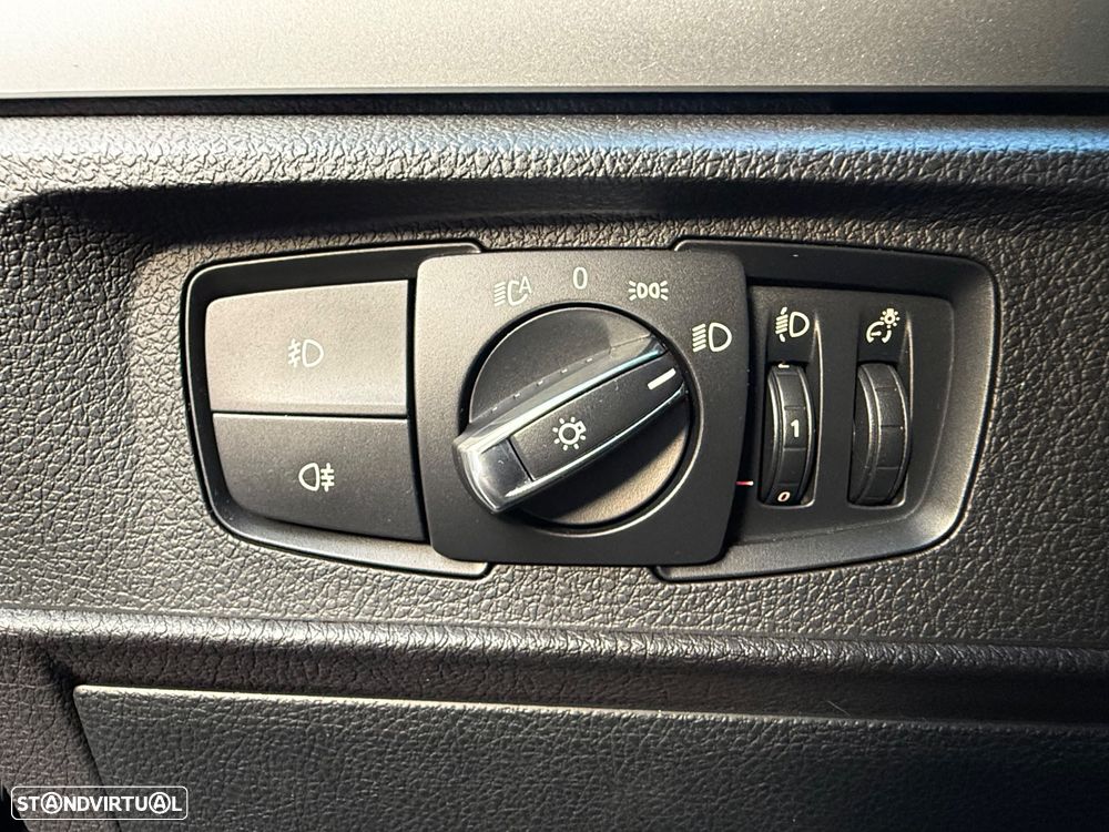 BMW 218 d Cabrio Line Sport - 25