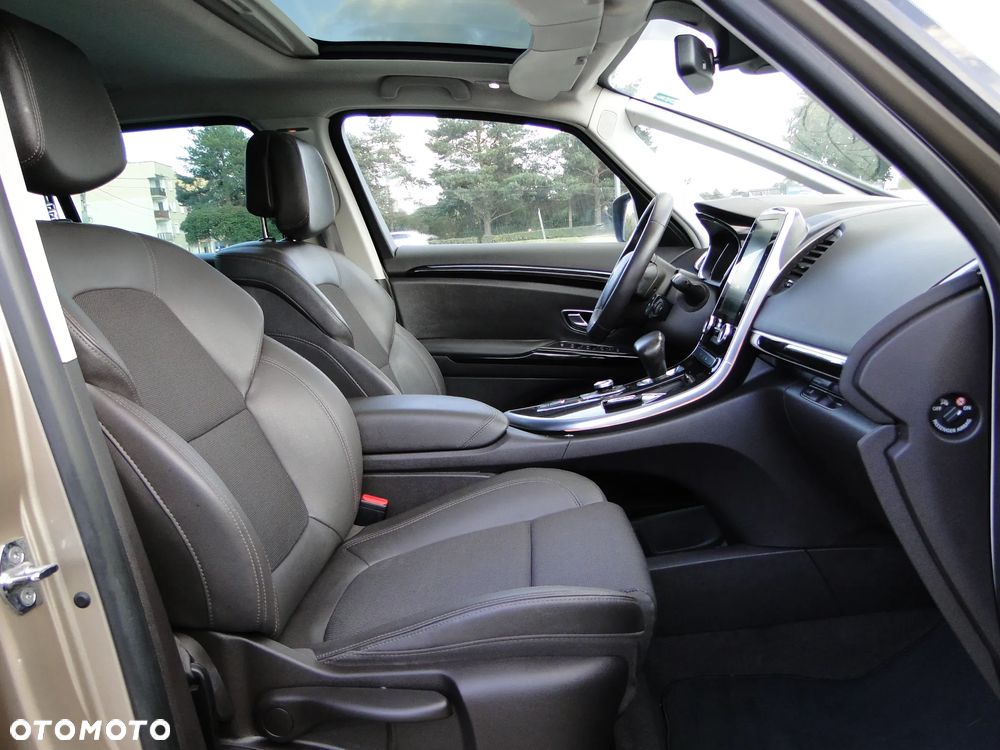 Renault Espace 1.6 dCi Energy Initiale Paris EDC 7os - 22